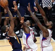 包含夏洛特黄蜂国际比赛日绝杀压哨，志在CBA常规赛名次提升，气氛紧张，资深球员宣示担当的词条-开云体育